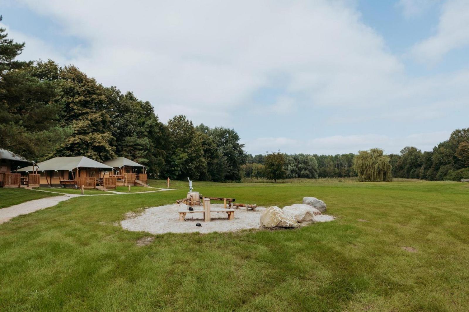 Glamping Lodge With Eco-Wellness Zeewolde Extérieur photo